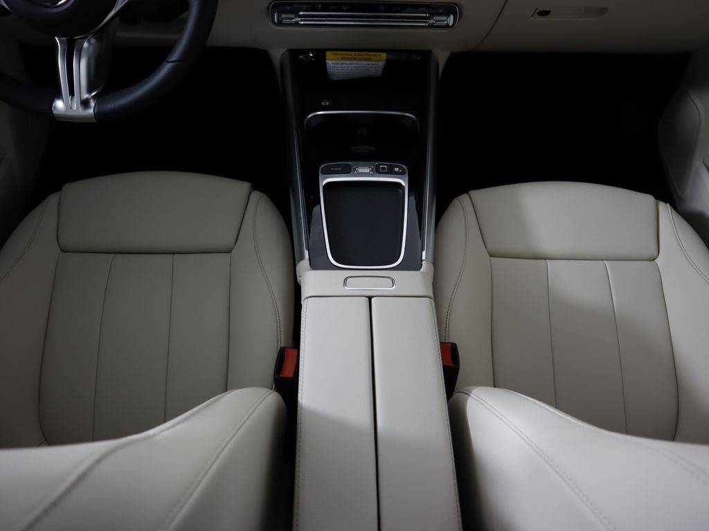 2025 Mercedes-Benz GLA 250 18