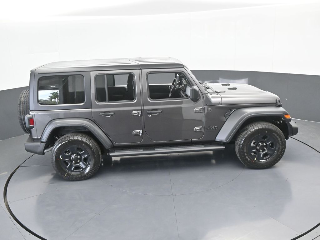 New 2026 Granite Crystal Metallic Clearcoat Jeep Sport image 47
