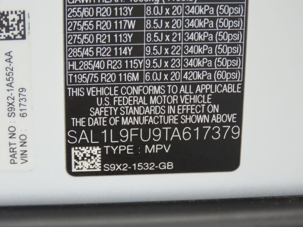 Thumbnail: 2026 Land Rover Range Rover Sport - 32