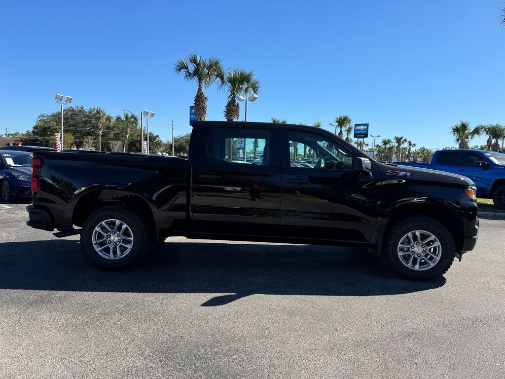 2025 Chevrolet Silverado 1500 WT 8