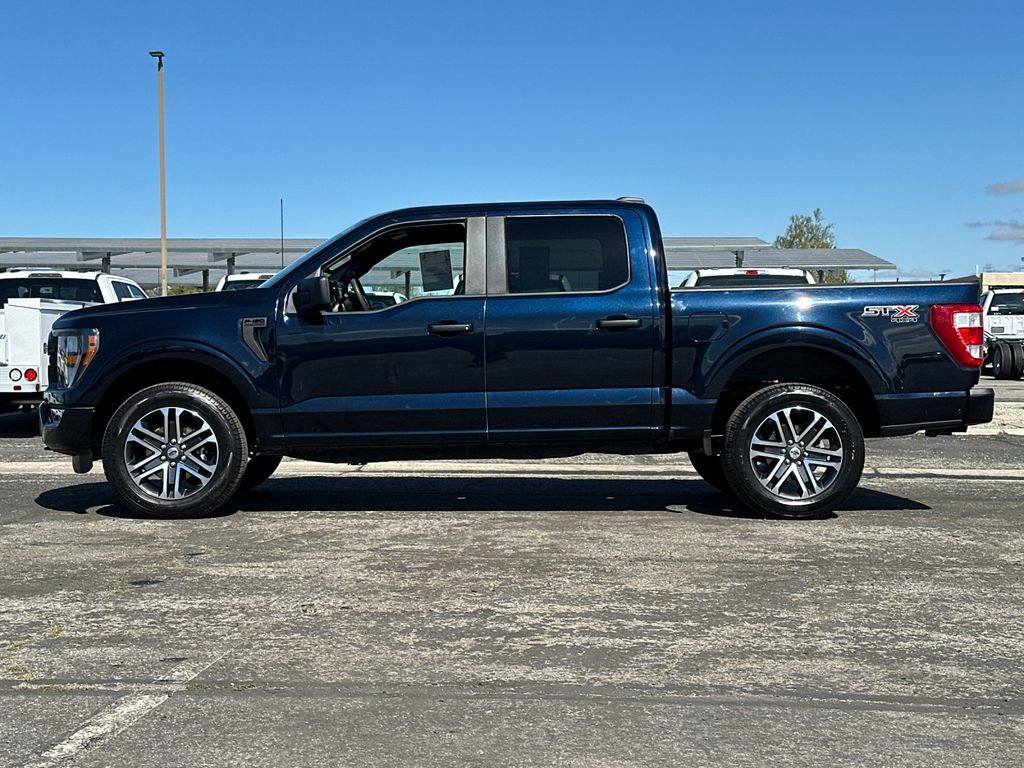 View vehicle photo 6