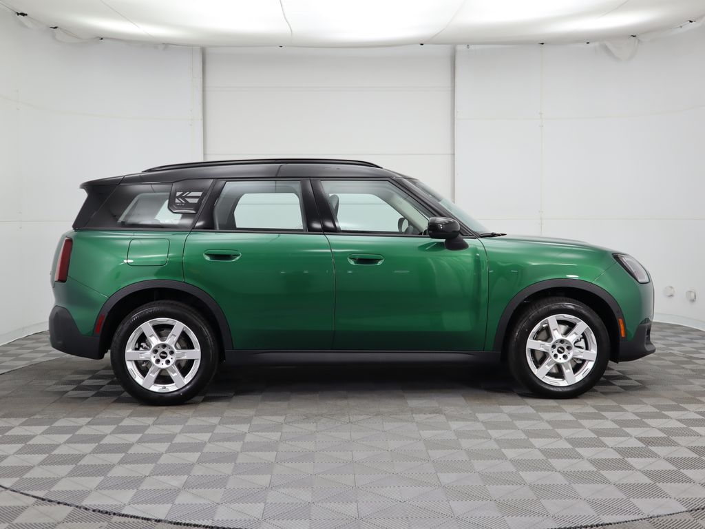 2025 MINI Cooper Countryman Base 5