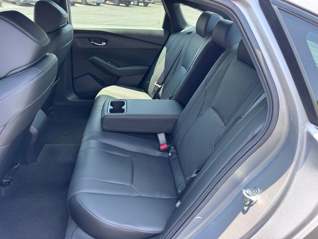 HondaAccord Hybrid32