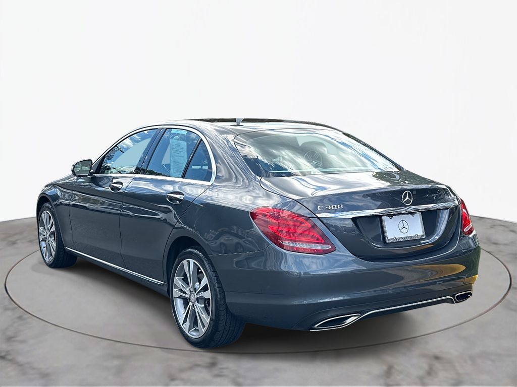Thumbnail: 2015 Mercedes-Benz C-Class - 11