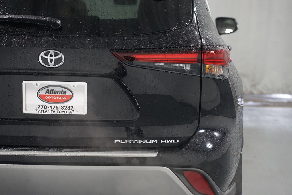 Thumbnail: 2026 Toyota Highlander - 10