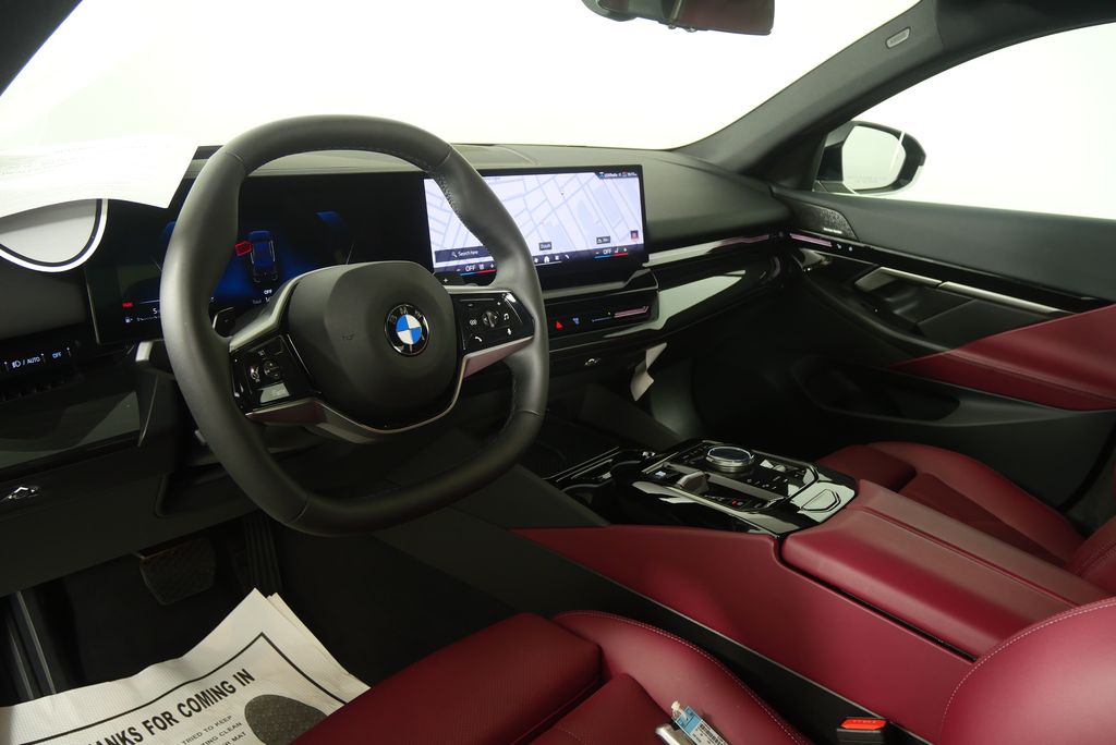 Thumbnail: 2025 BMW 5 Series - 13