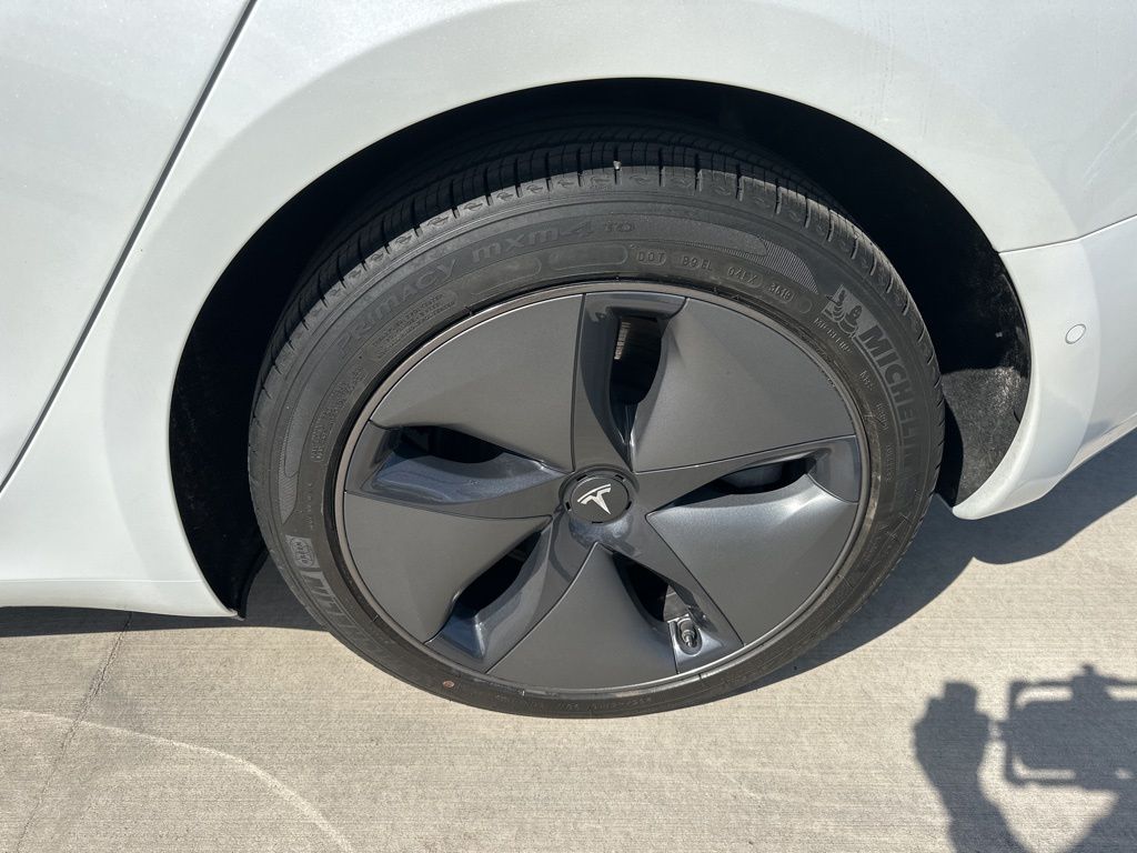 2020 Pearl White Multi-Coat Tesla Model 3 Standard RWD Sedan