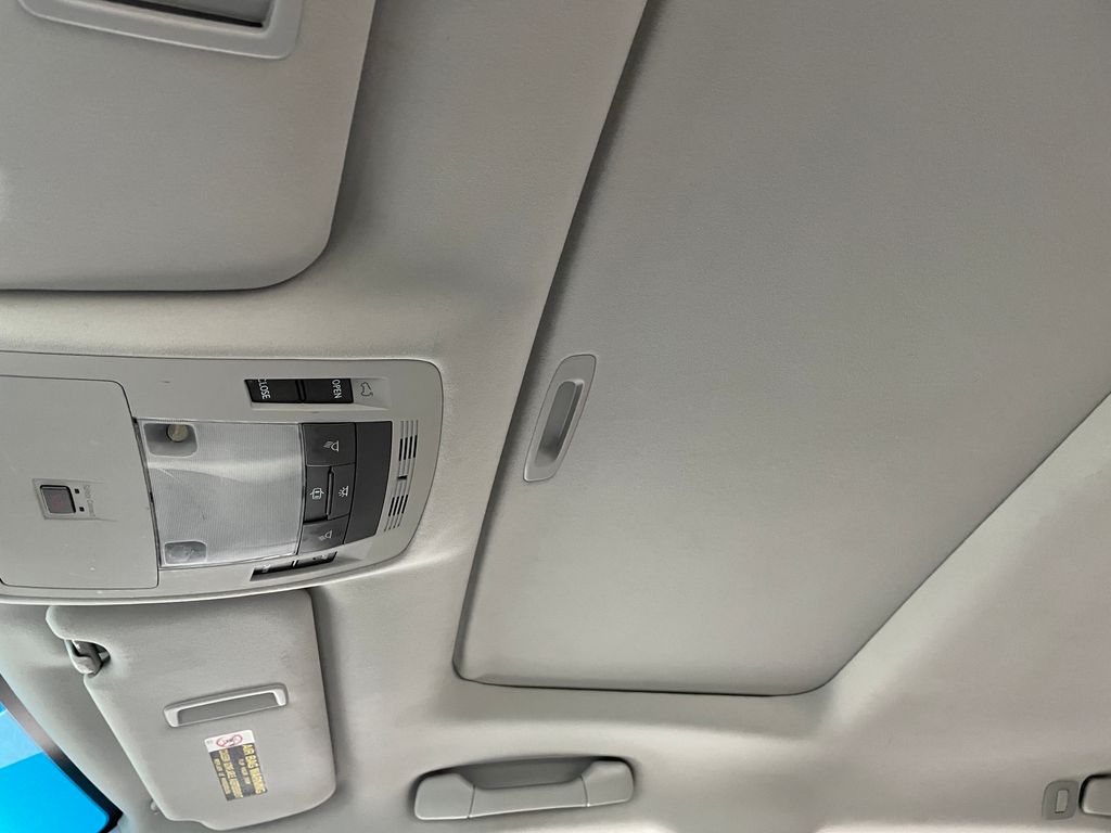 Thumbnail: 2013 Lexus RX - 31