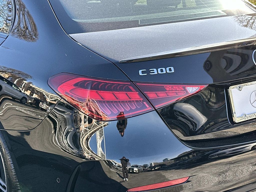 Thumbnail: 2025 Mercedes-Benz C-Class - 10