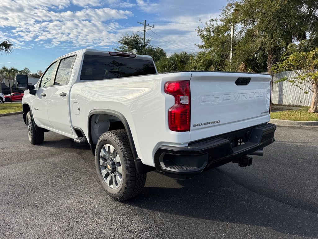 2025 Chevrolet Silverado 2500HD Custom 6