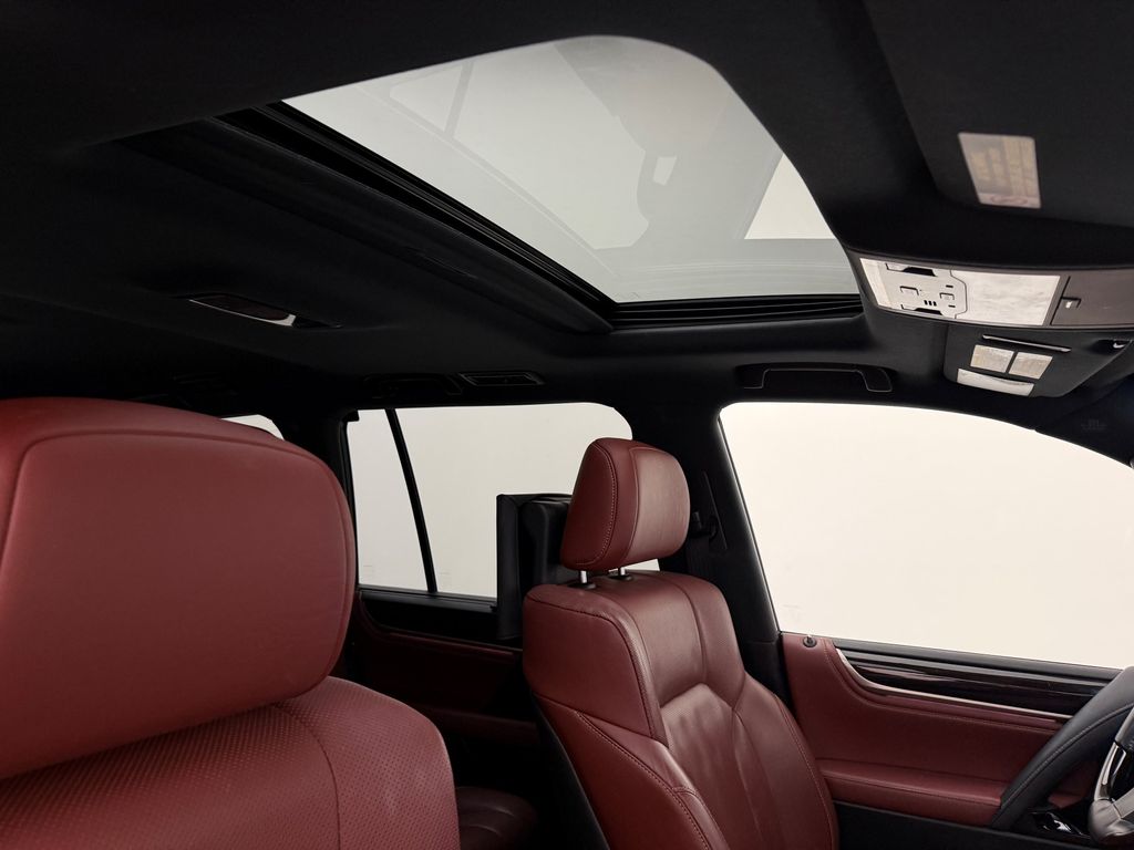 Thumbnail: 2021 Lexus LX - 19