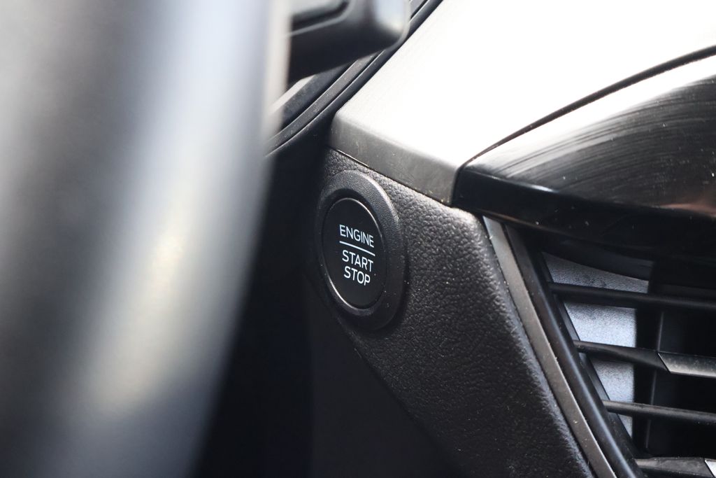 2023 Ford Escape Active 28