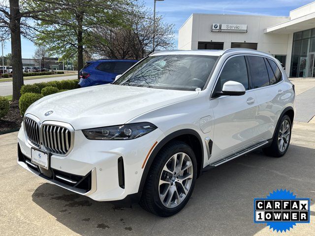 Mineral White Metallic 2025 BMW X5 xDrive50e AWD SUV / Crossover All-Wheel Drive 8-Speed Automatic