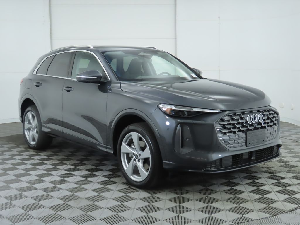 Thumbnail: 2025 Audi Q5 - 4