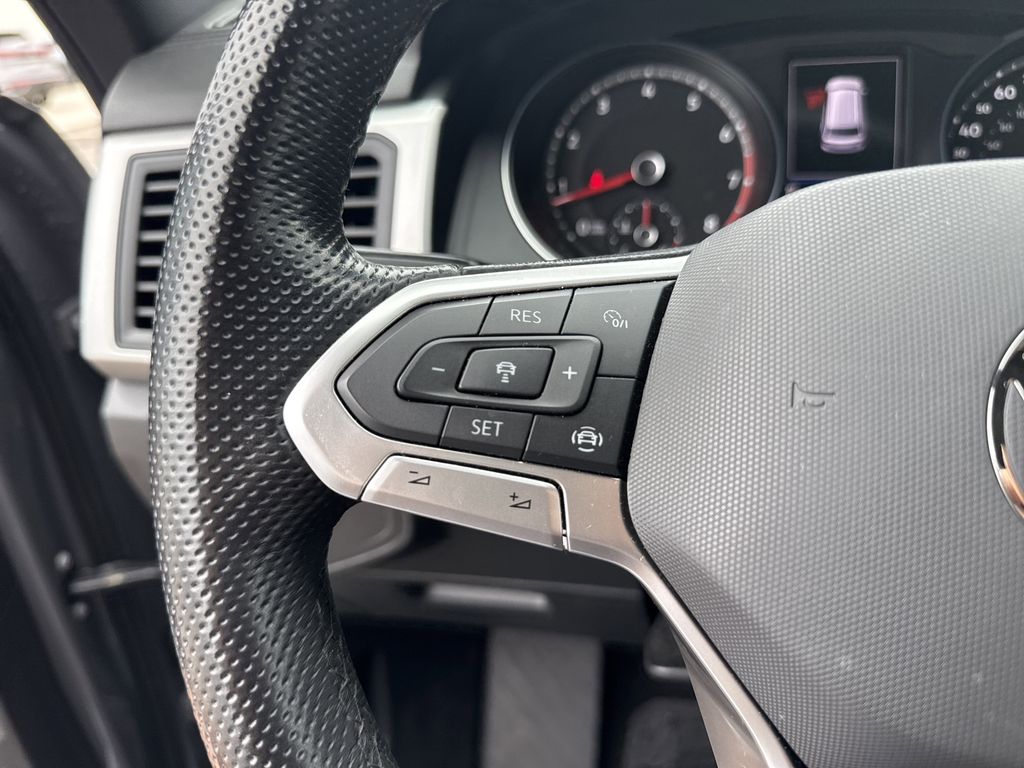 2021 Volkswagen Atlas Cross Sport 3.6L V6 SE w/Technology R-Line Gray at Community Toyota