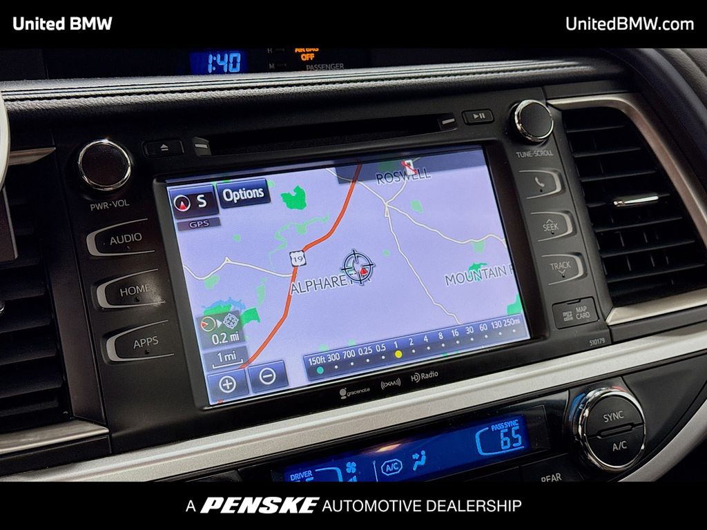 Thumbnail: 2017 Toyota Highlander - 10