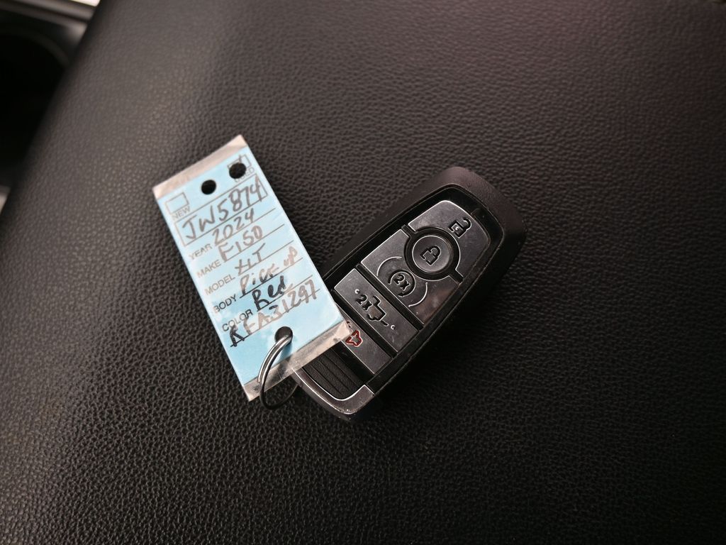 Used 2024 Red Metallic Ford XLT image 19