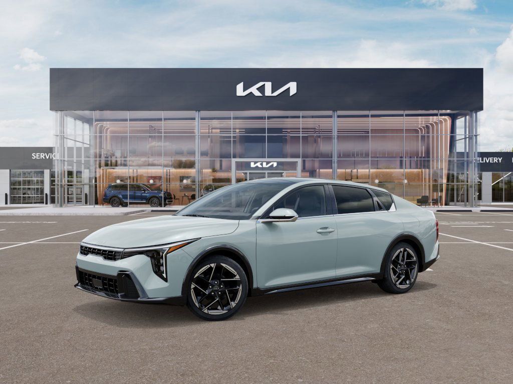 2025 Kia K4 GT-Line photo