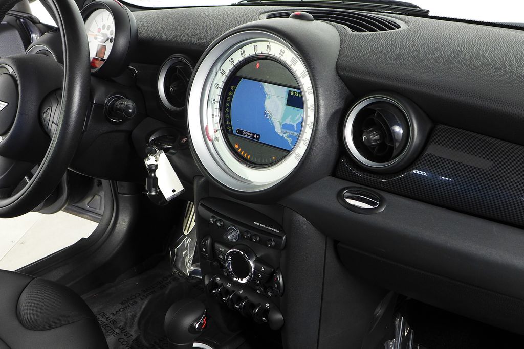 Thumbnail: 2011 MINI Cooper Clubman - 15