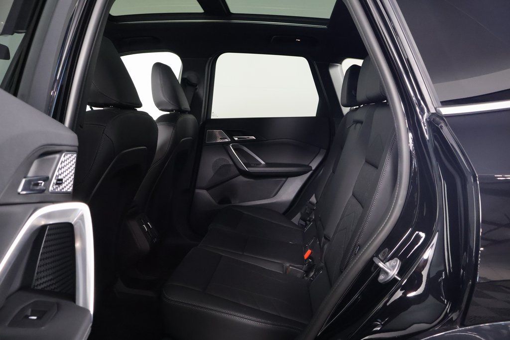 Thumbnail: 2025 BMW X1 - 11