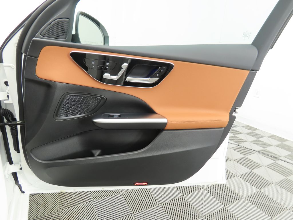 Thumbnail: 2025 Mercedes-Benz C-Class - 26
