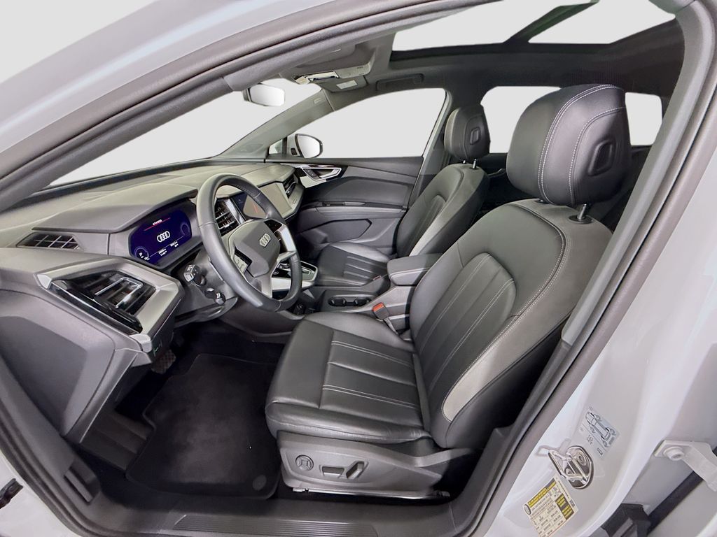 Thumbnail: 2023 Audi Q4 e-tron - 19