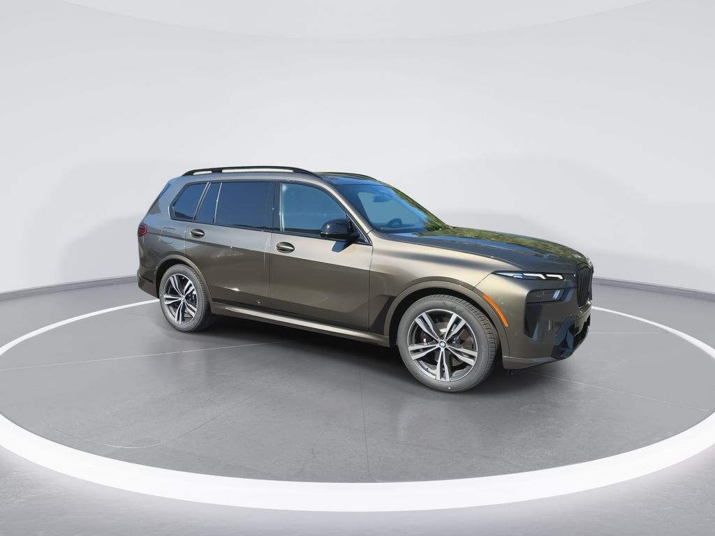 2025 BMW X7 M60i 2