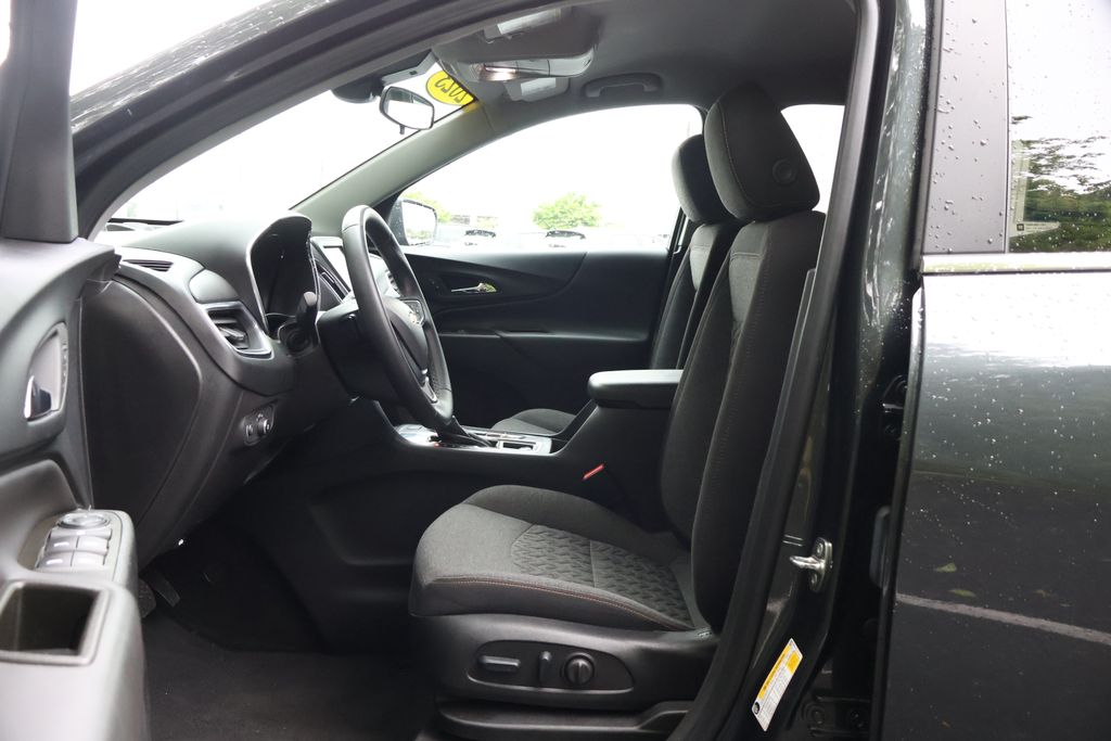 2023 Chevrolet Equinox LT 31
