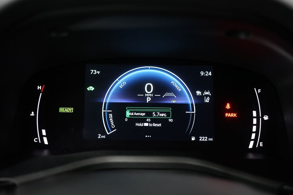 2025 Toyota Camry LE 15