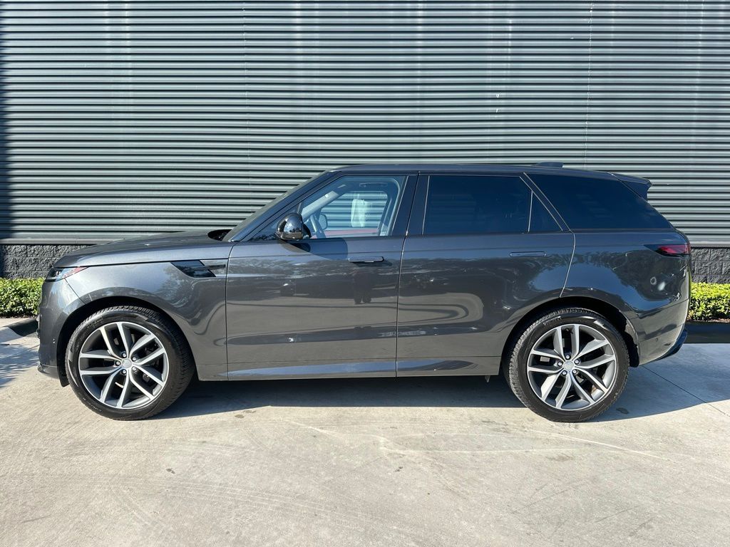 Thumbnail: 2023 Land Rover Range Rover Sport - 2