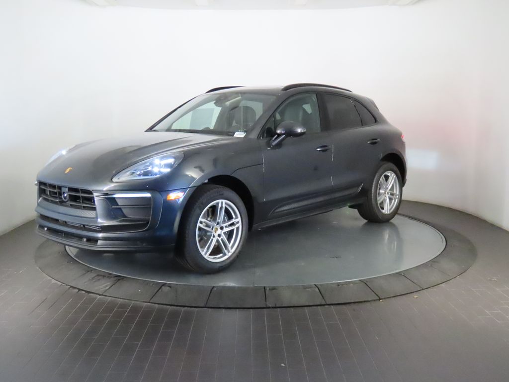 Thumbnail: 2026 Porsche Macan - 1