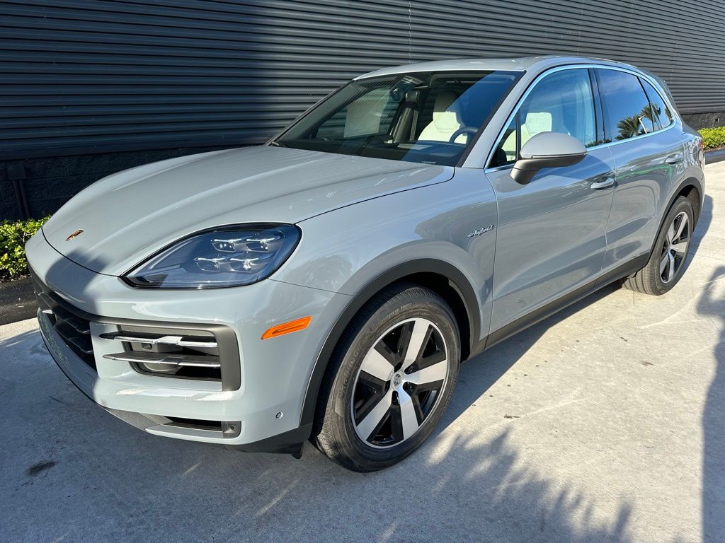 Thumbnail: 2026 Porsche Cayenne - 7