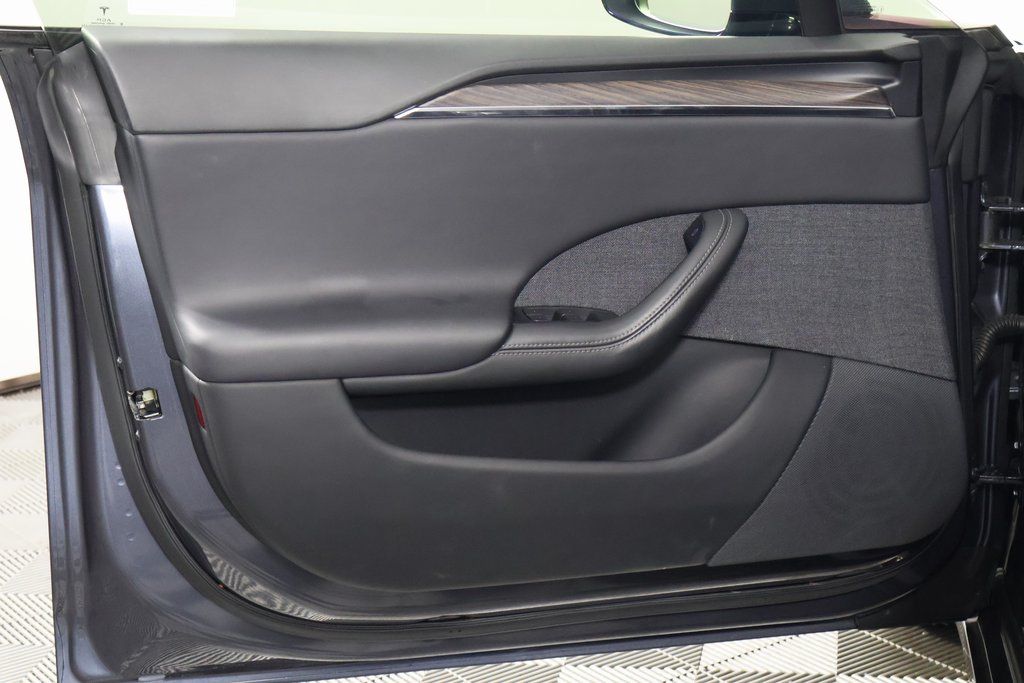 Thumbnail: 2022 Tesla Model S - 12