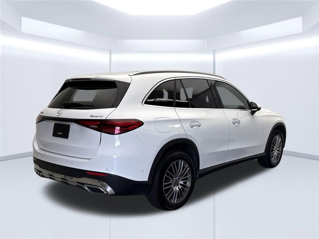 Thumbnail: 2024 Mercedes-Benz GLC - 5