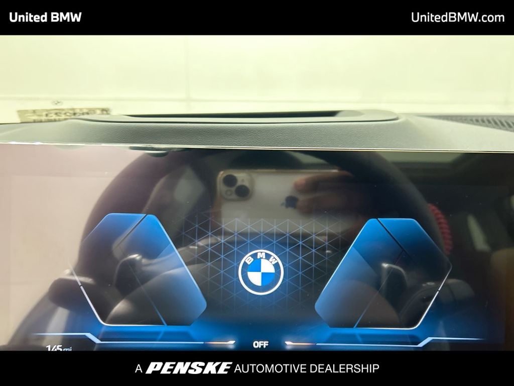 Thumbnail: 2026 BMW X7 - 15