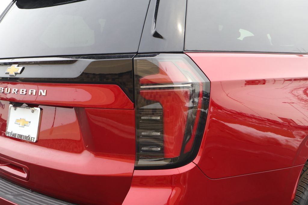 Thumbnail: 2026 Chevrolet Suburban - 7