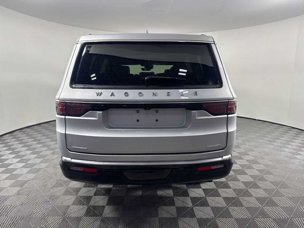 Thumbnail: 2022 Jeep Wagoneer - 6