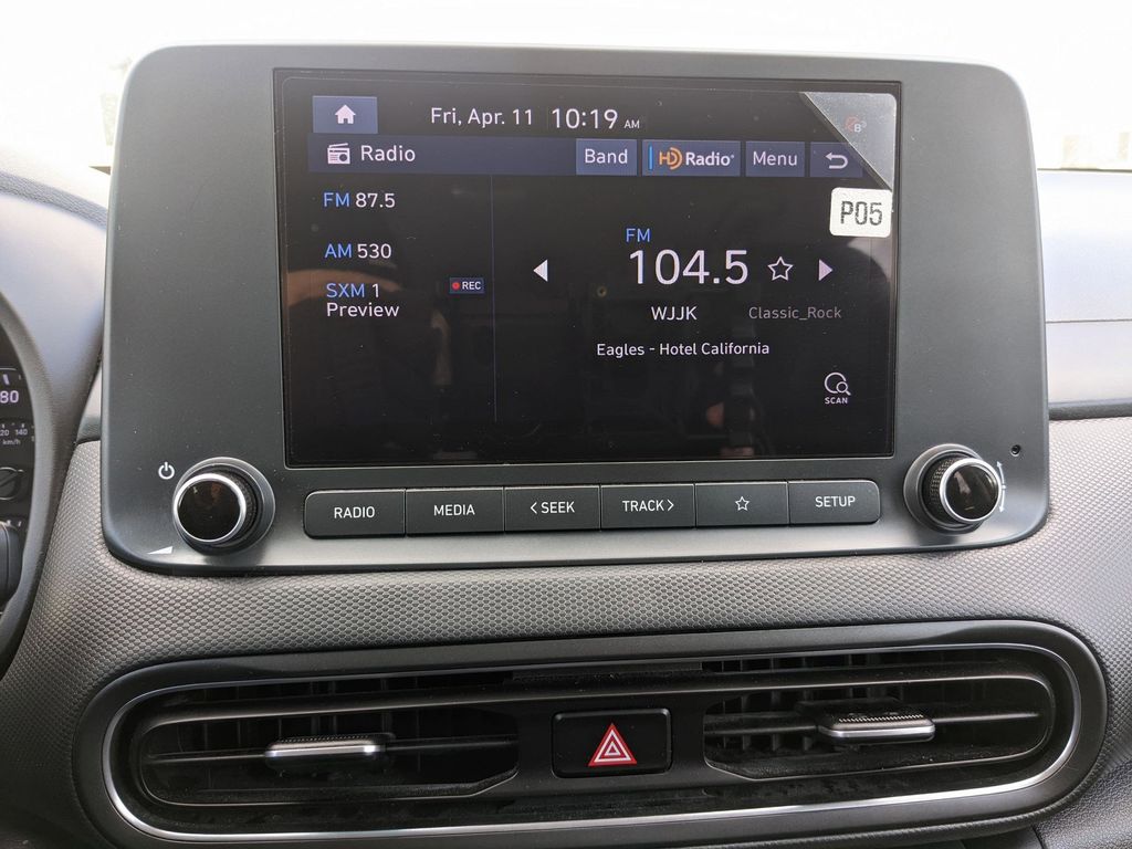 2022 Hyundai Kona SEL - Photo 16