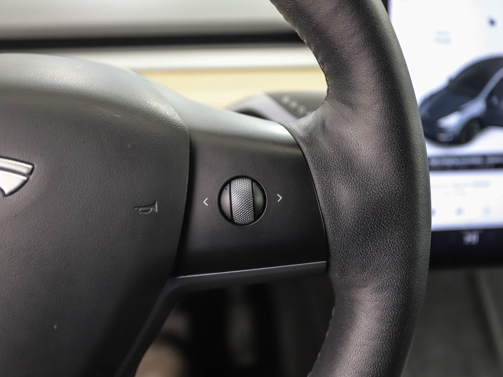 Thumbnail: 2021 Tesla Model Y - 13