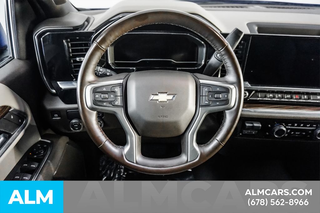 Used 2025 Blue Chevrolet LT image 24