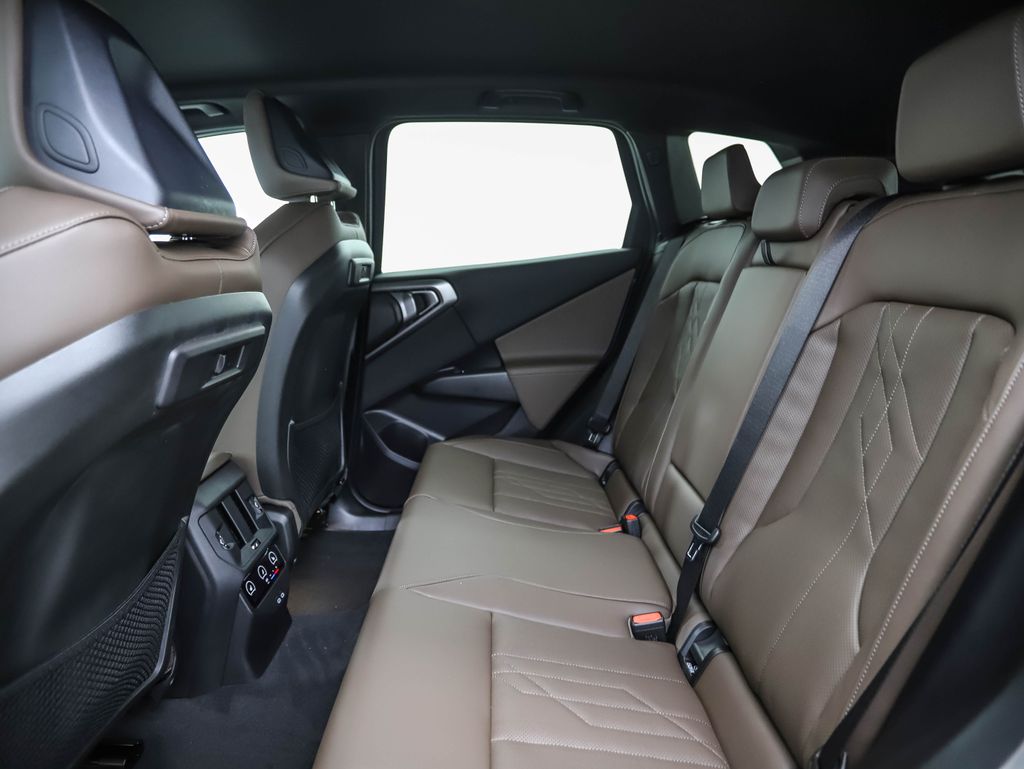 Thumbnail: 2026 BMW X3 - 21