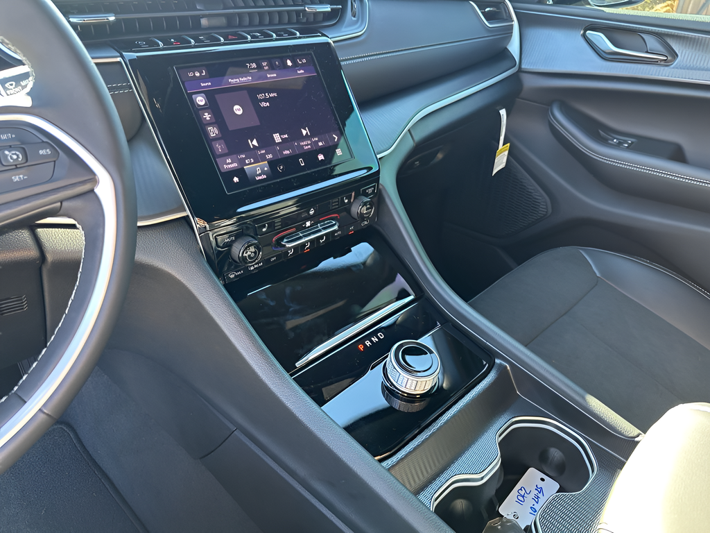 New Car 2025 Jeep Grand Cherokee  For Sale Under $40,000 In Austin, Texas