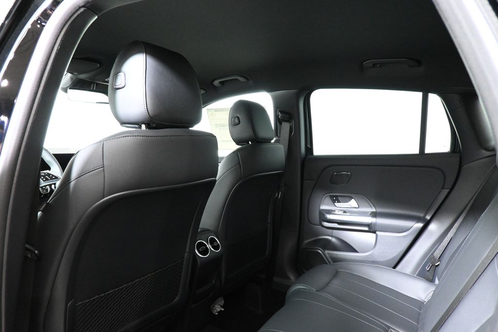 Thumbnail: 2025 Mercedes-Benz GLA - 27