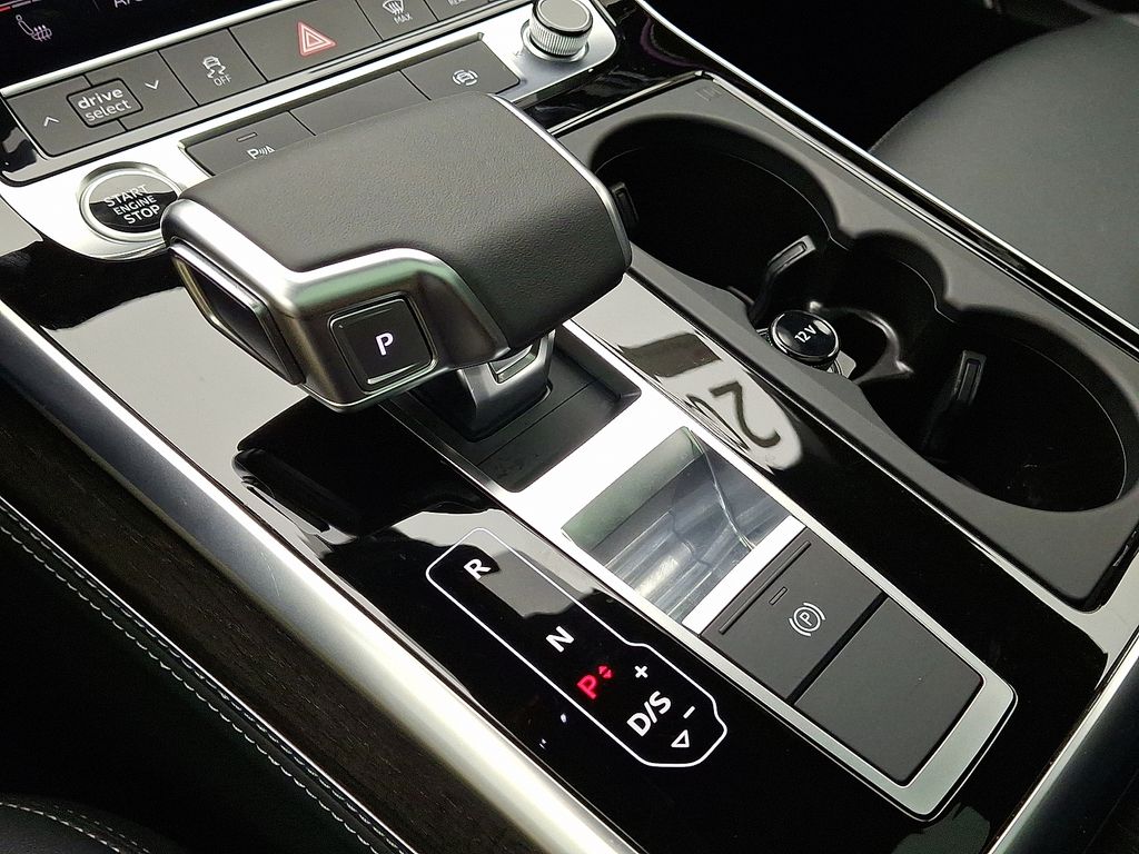 Thumbnail: 2025 Audi Q7 - 15