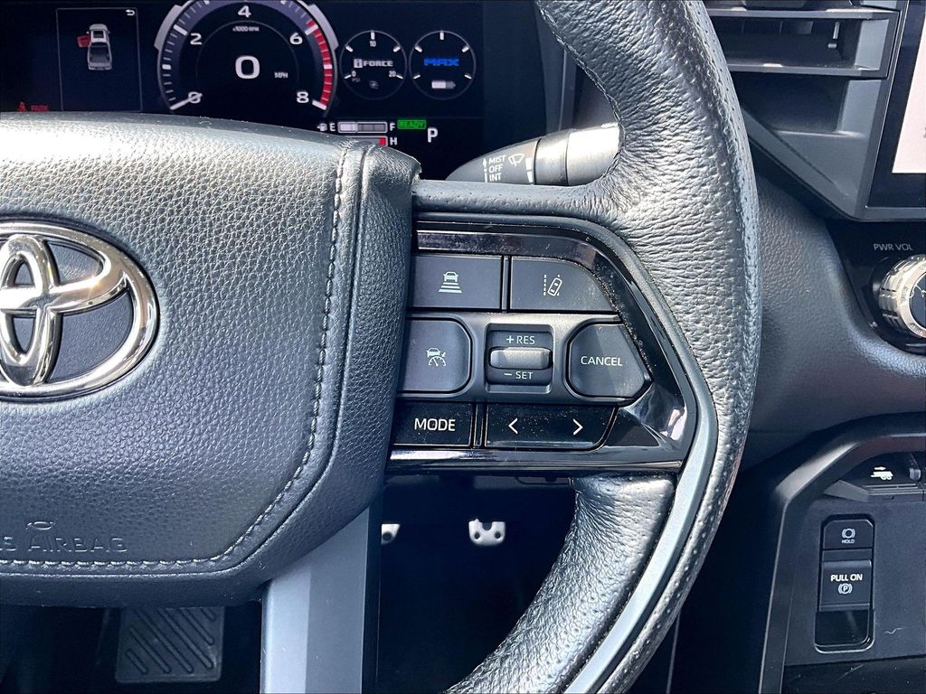 2023 Toyota Tundra Hybrid — photo 24