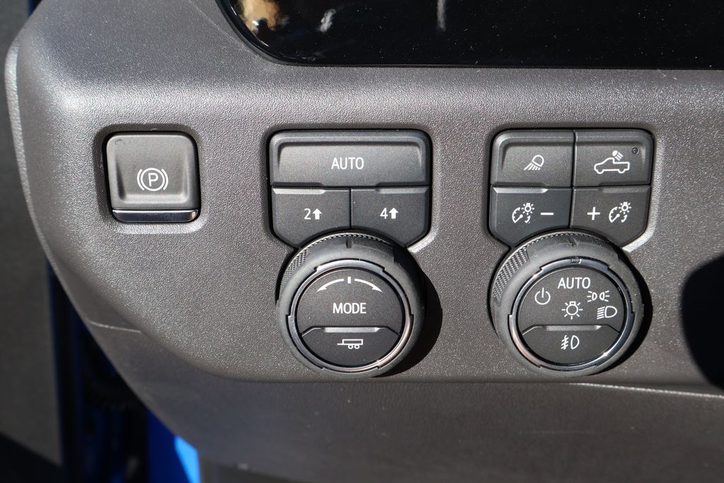 Thumbnail: 2026 Chevrolet Silverado 1500 - 19