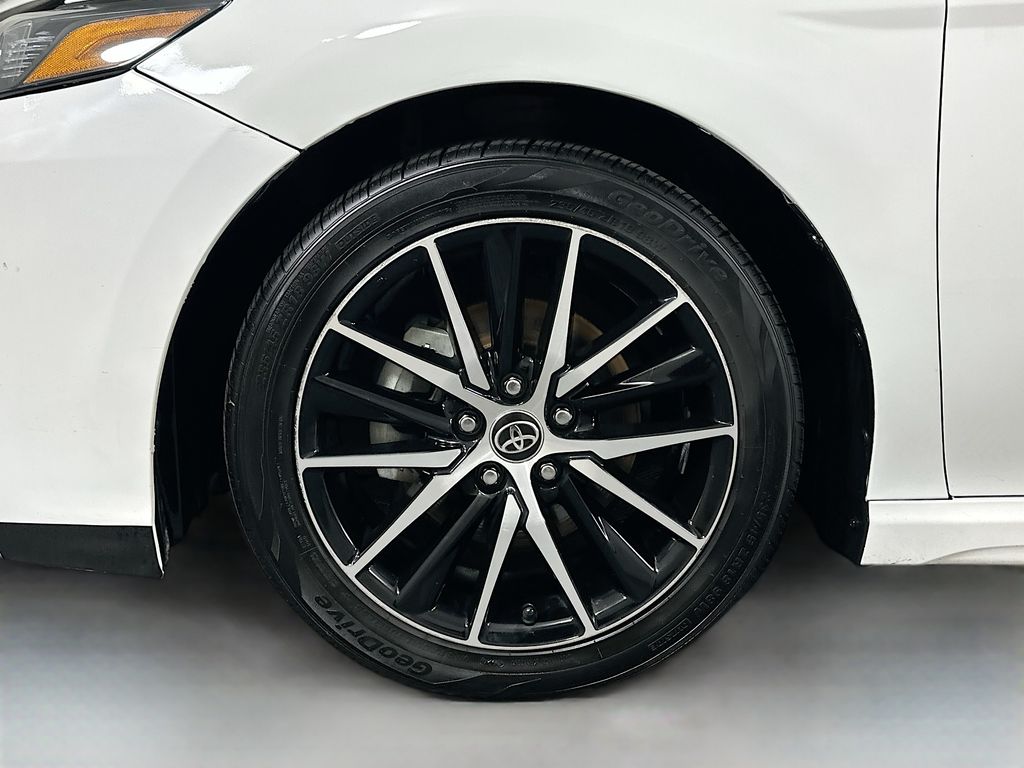 Thumbnail: 2021 Toyota Camry - 29