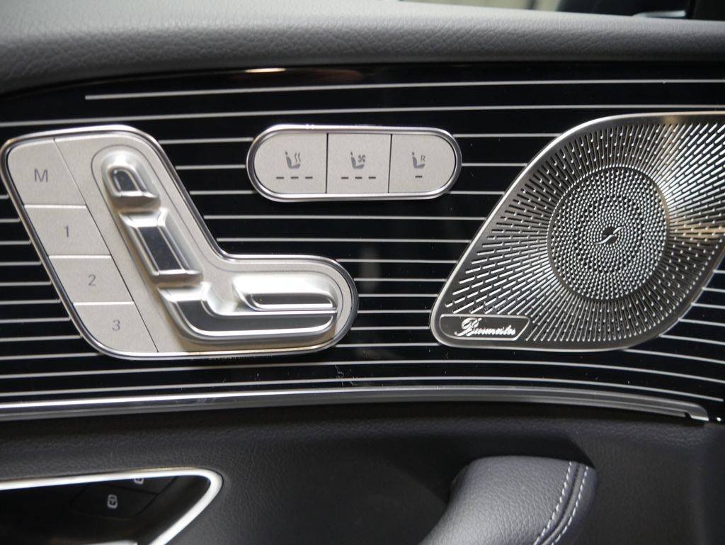 Thumbnail: 2026 Mercedes-Benz GLE - 17