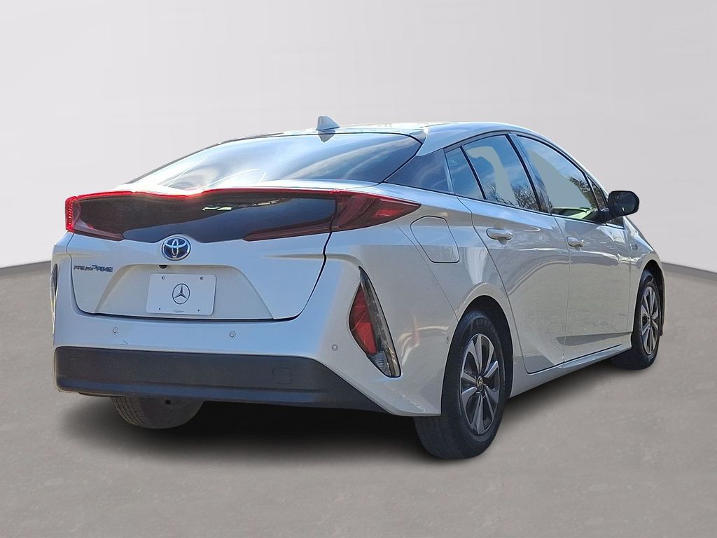 2017 Toyota Prius Prime Advanced 4