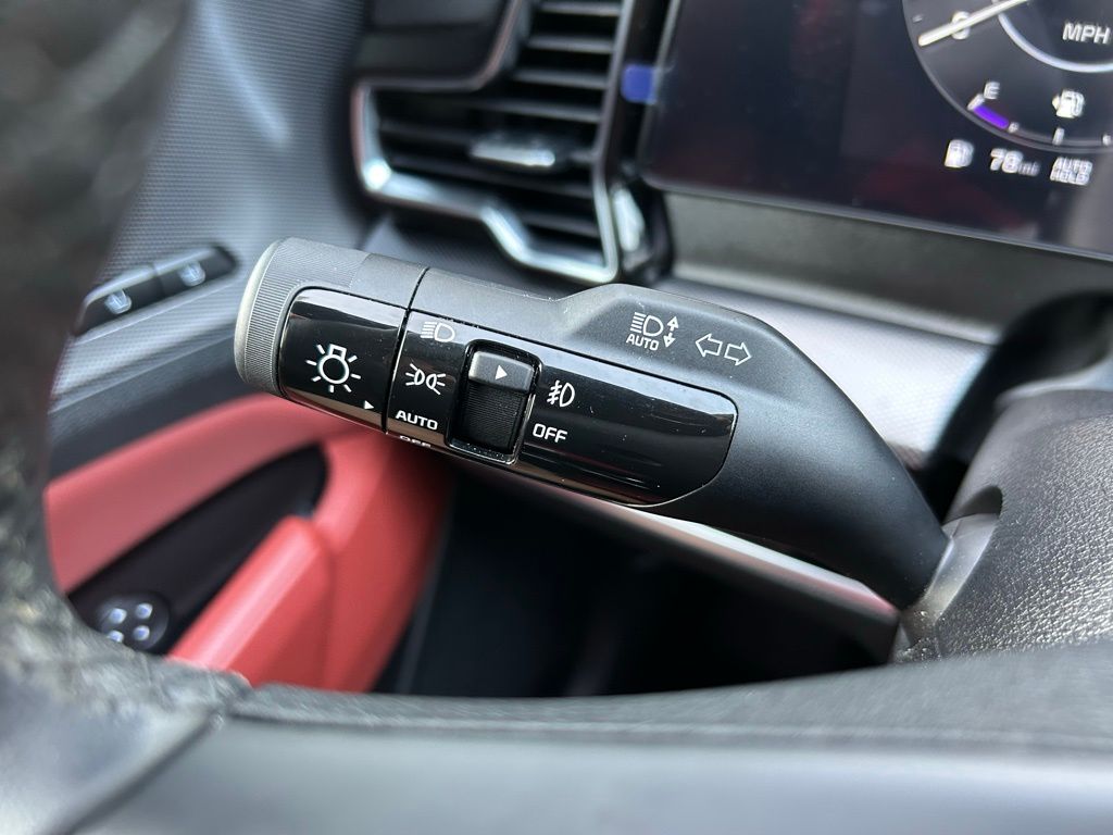 2025 Kia Sportage SX Prestige 23